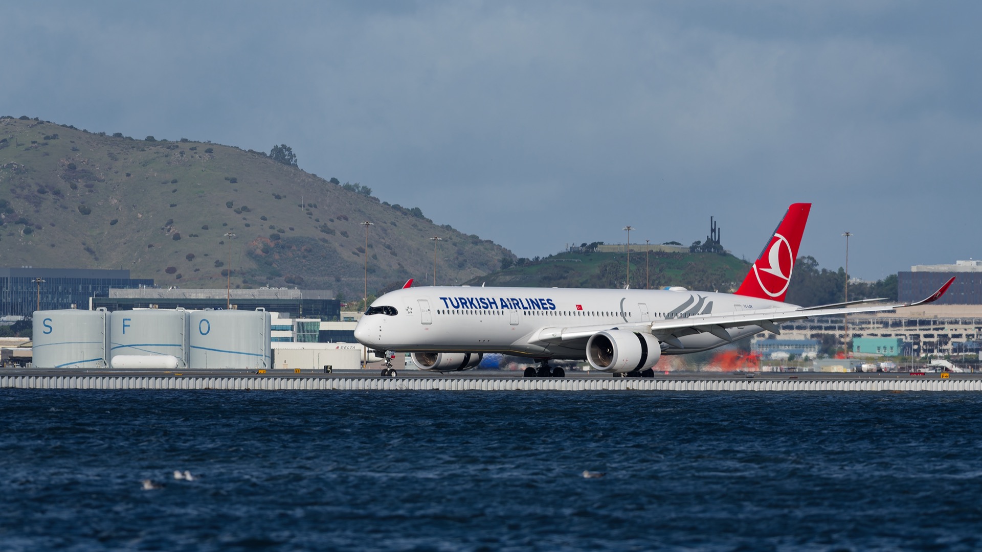 Turkish Airlines Airbus A350-941 (TC-LGN)